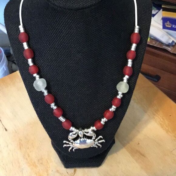 Necklace, Handmade Red & White Statement Necklace, NEW, 26", Artisan - Picture 1 of 6